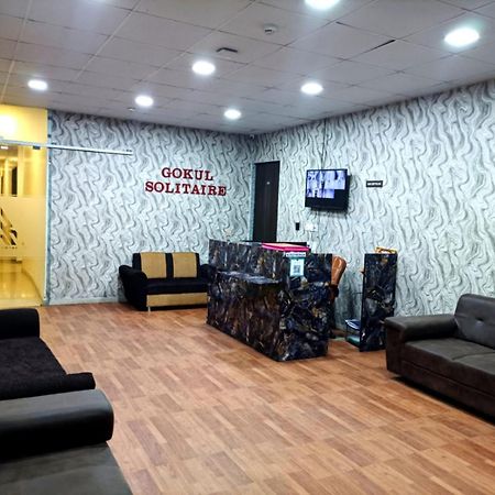 Hotel Gokul Solitaire, Surat Bhatha 외부 사진