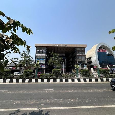 Hotel Gokul Solitaire, Surat Bhatha 외부 사진
